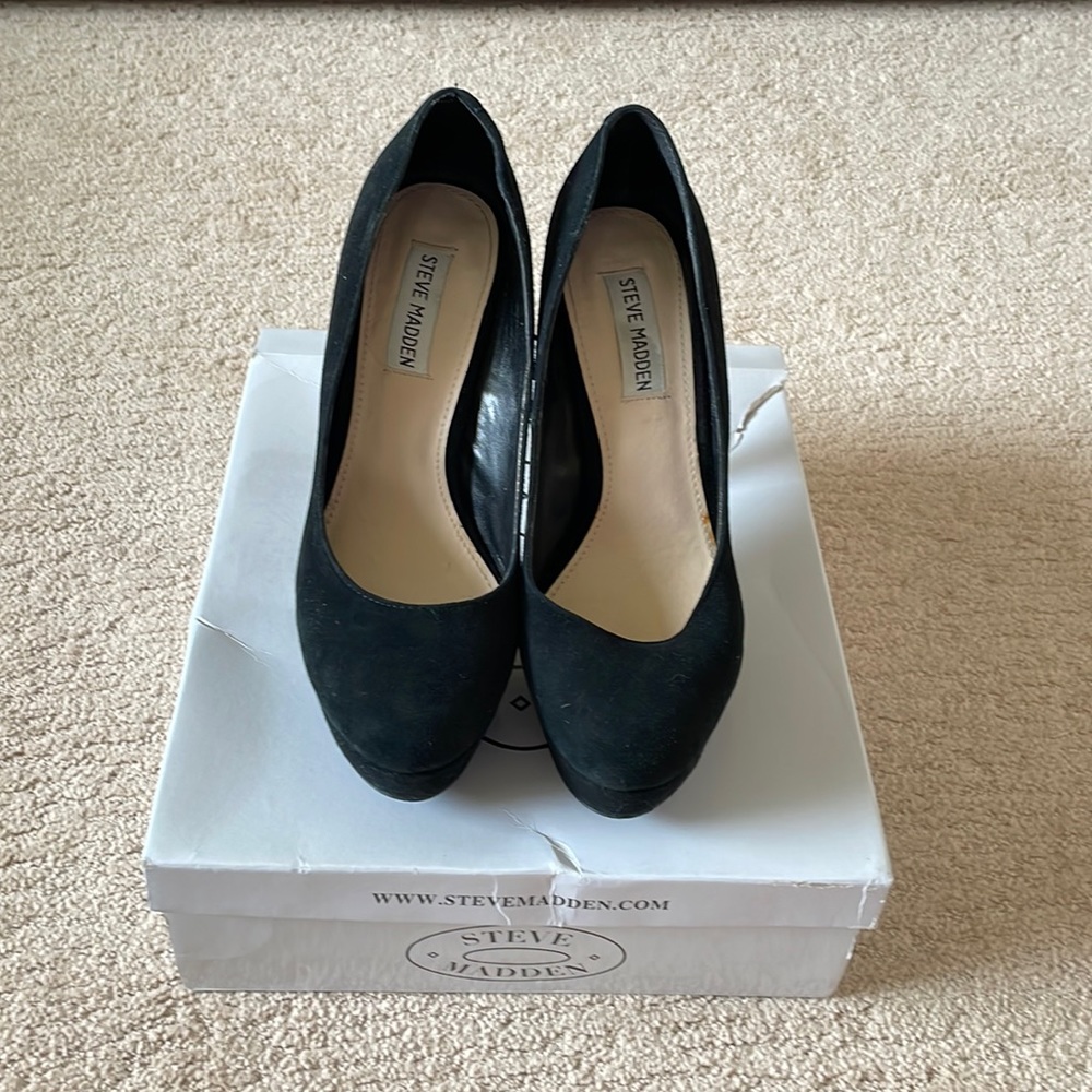 Steve Madden Demandd Black Suede Platform Heels